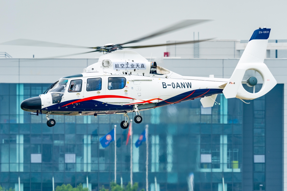 AC312E进行飞行预演。摄影：岳书华-1